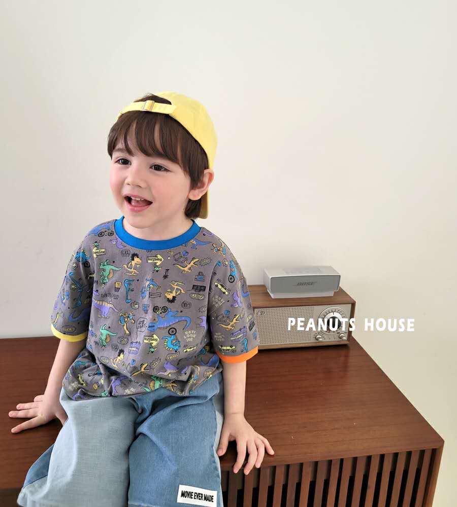 LINE_ALBUM_Peanuts_250408_170