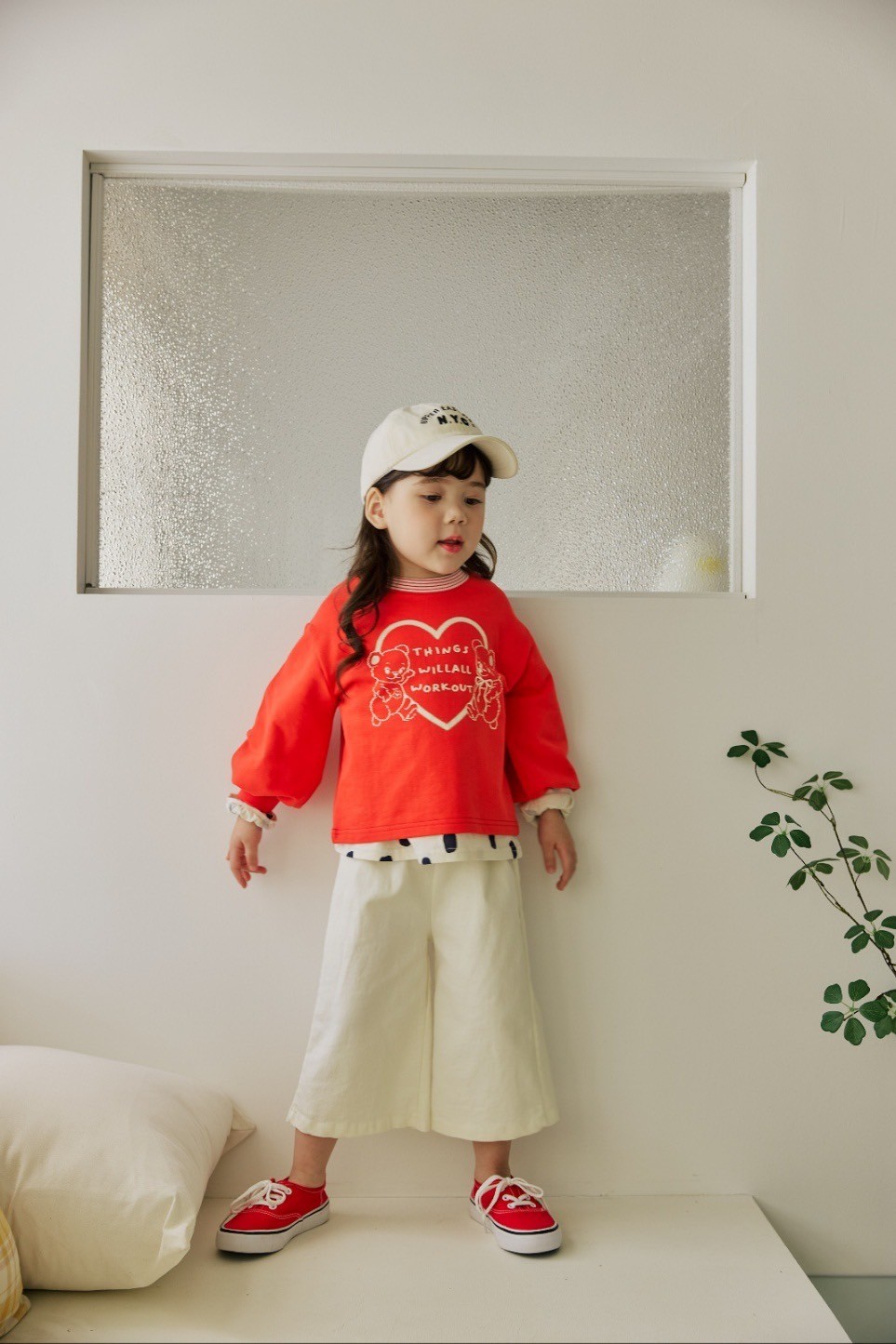 LINE_ALBUM_Orange_250327_301