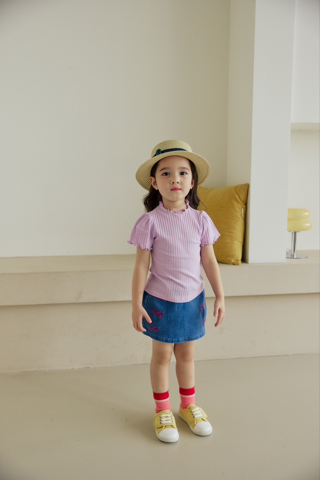 LINE_ALBUM_Orange_250327_382