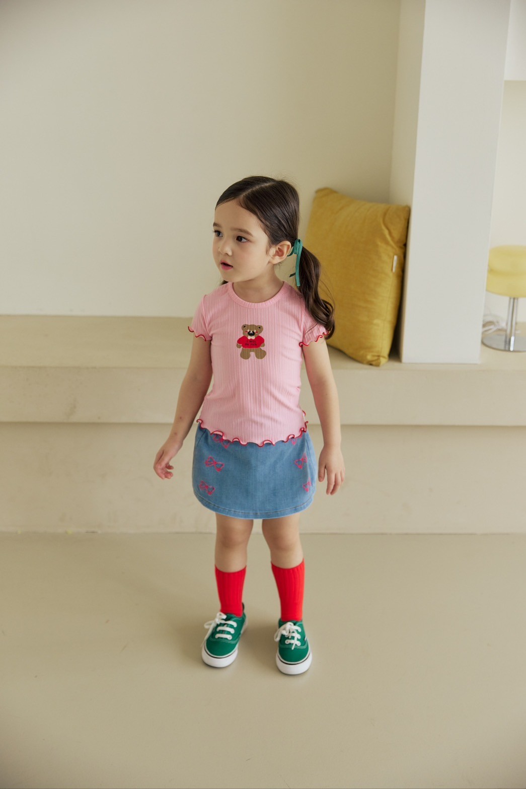 LINE_ALBUM_Orange_250327_410