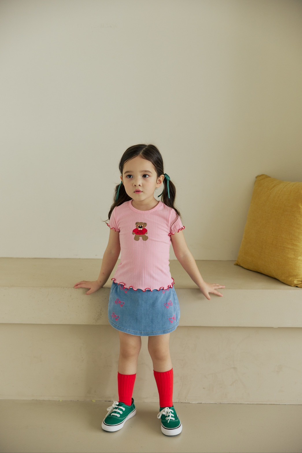 LINE_ALBUM_Orange_250327_407