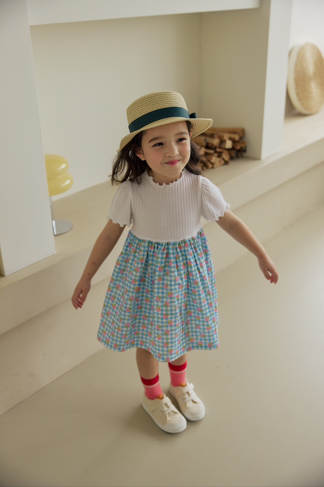 LINE_ALBUM_Orange_250327_358