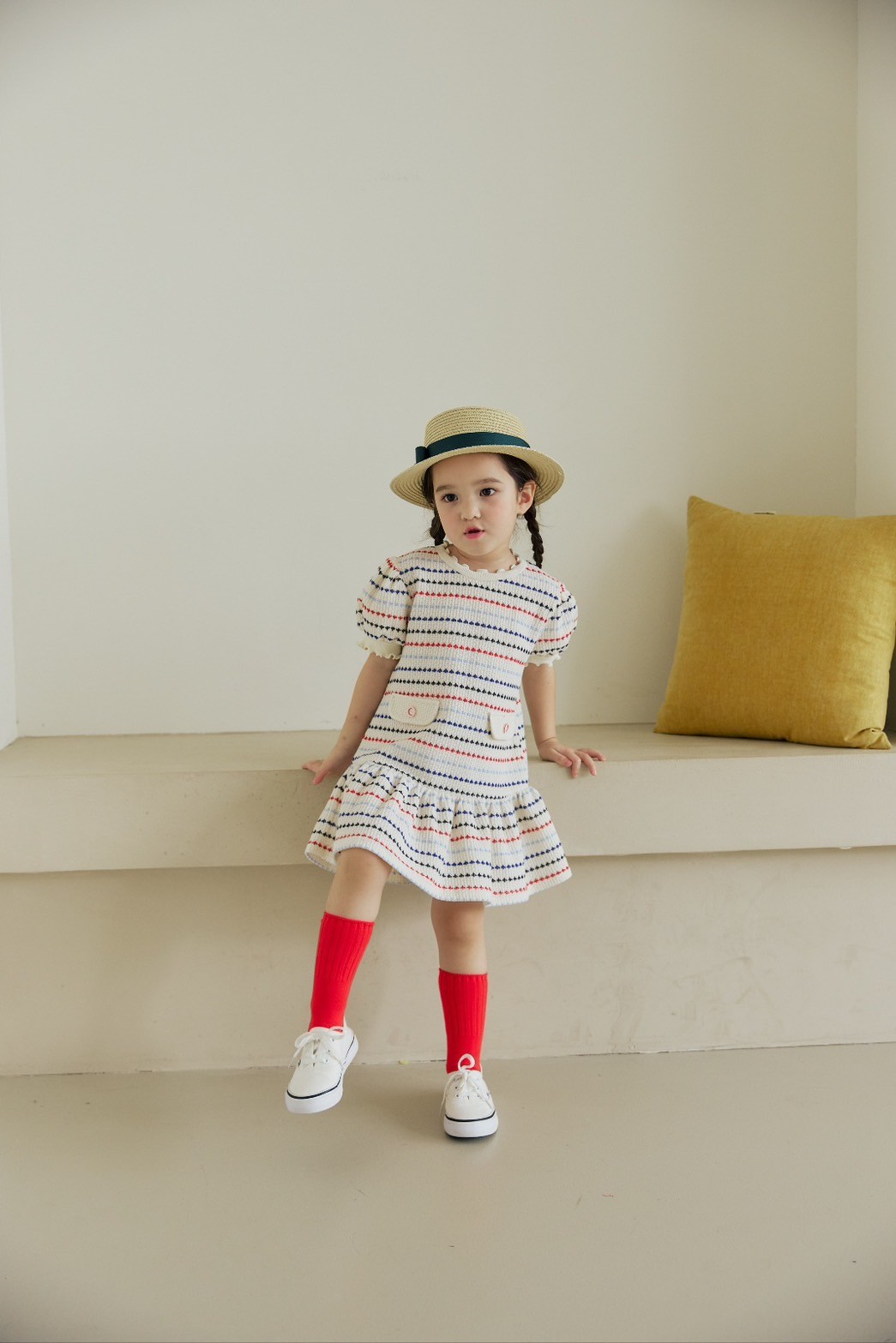 LINE_ALBUM_Orange_250327_349