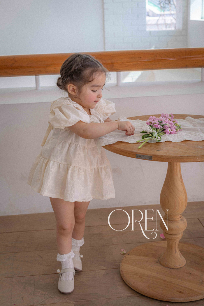 OREN52BBX040625_492B