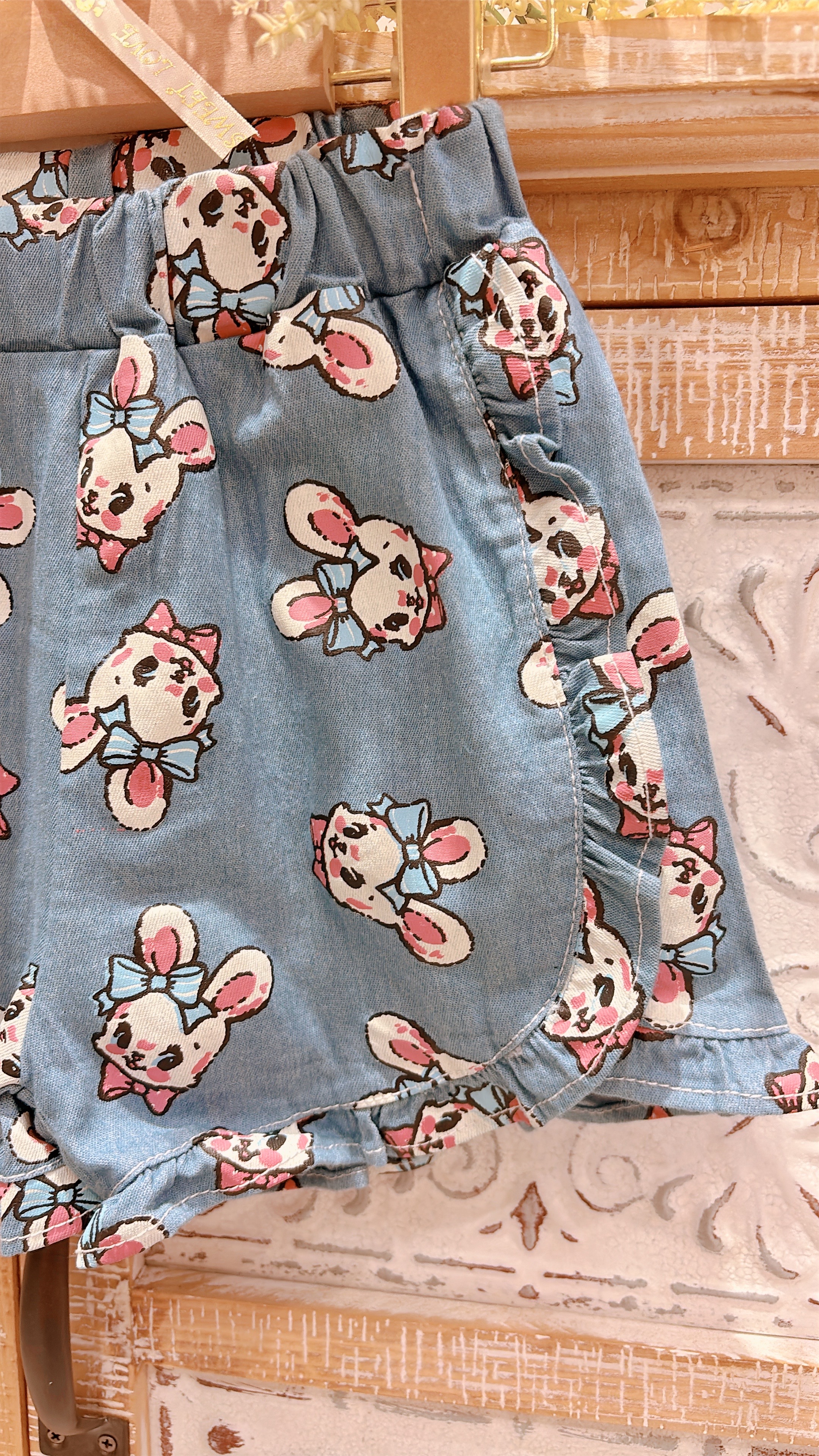 A703C822-F55B-4F23-A7DB-D6A91ABC0553