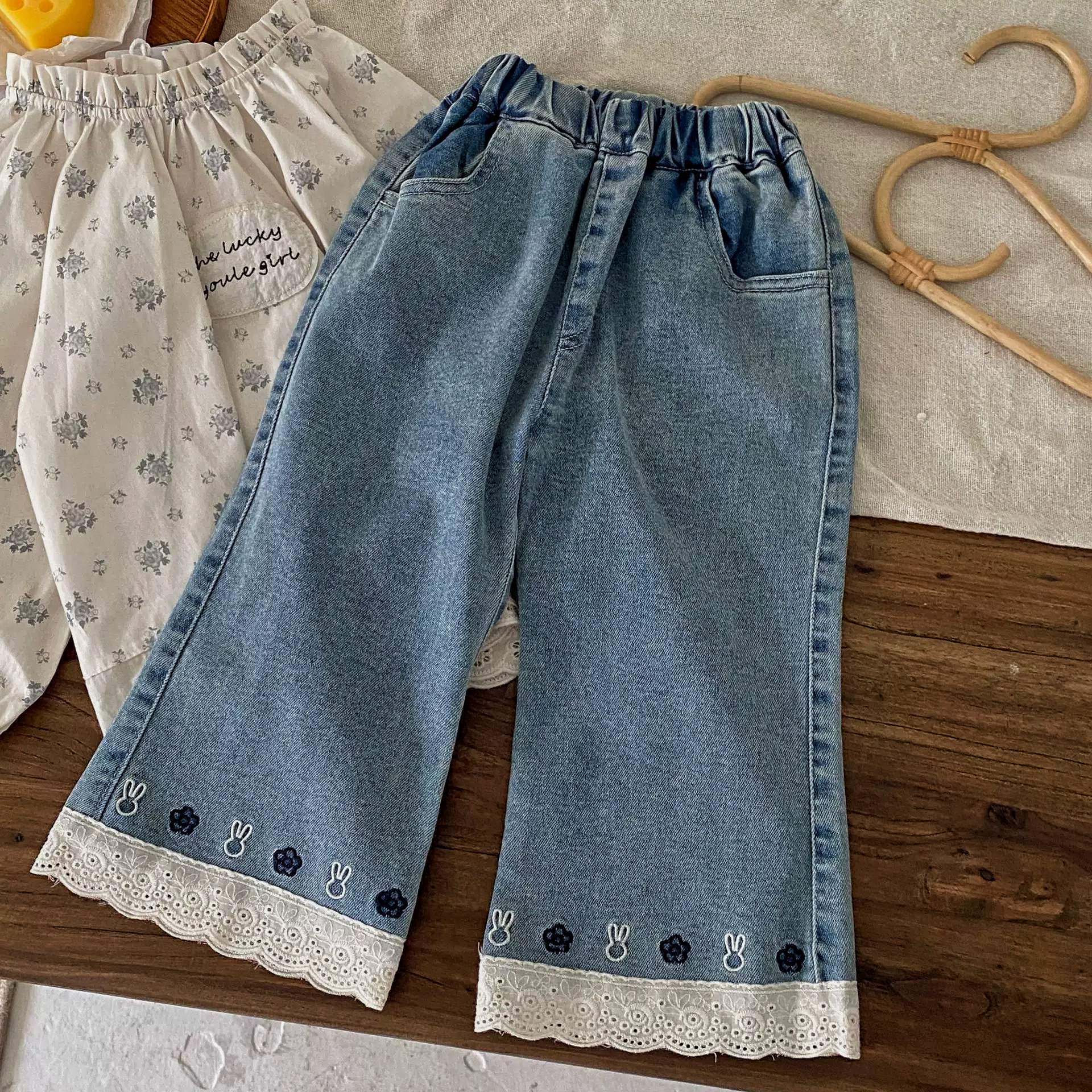 3F91784D-0F75-4DEA-A99A-D65DCCBD1523