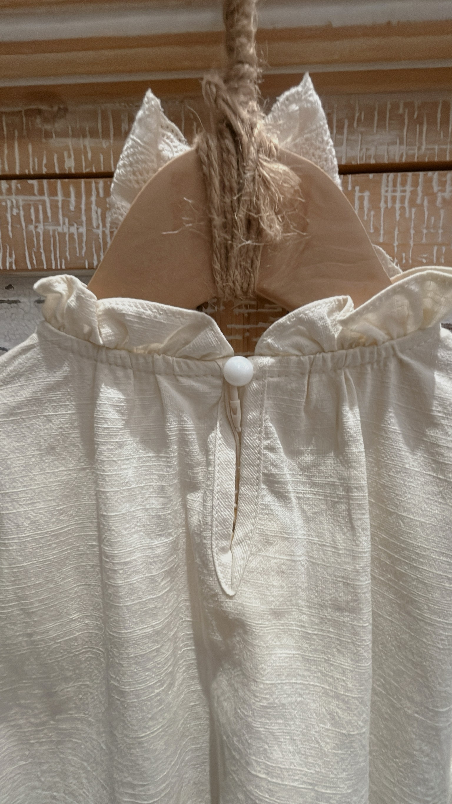 CAC6C927-D223-4DC0-BB15-9C18F247F5C1