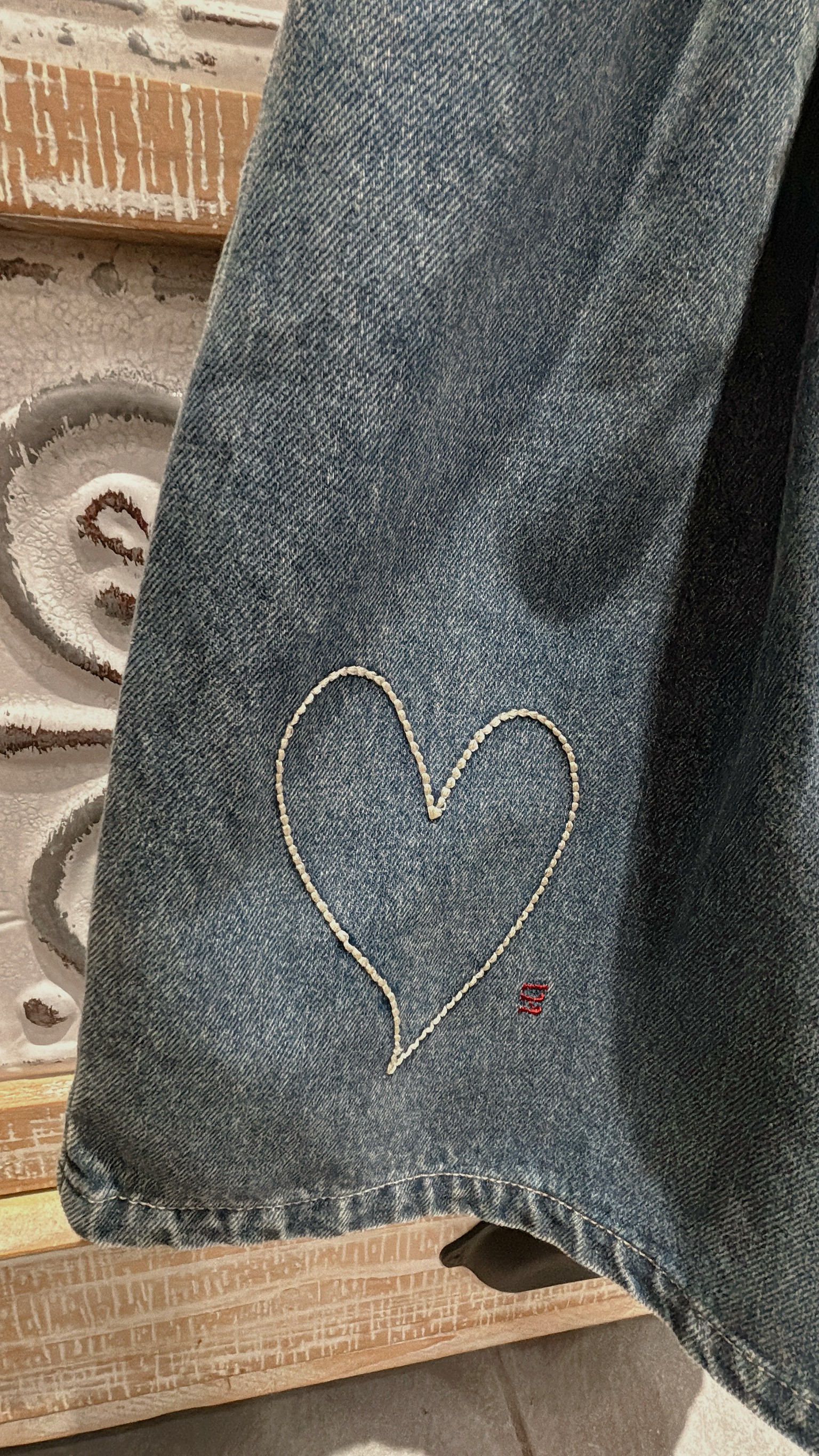 0ABB5069-31F5-4D56-A3FE-F4A170F41C3D