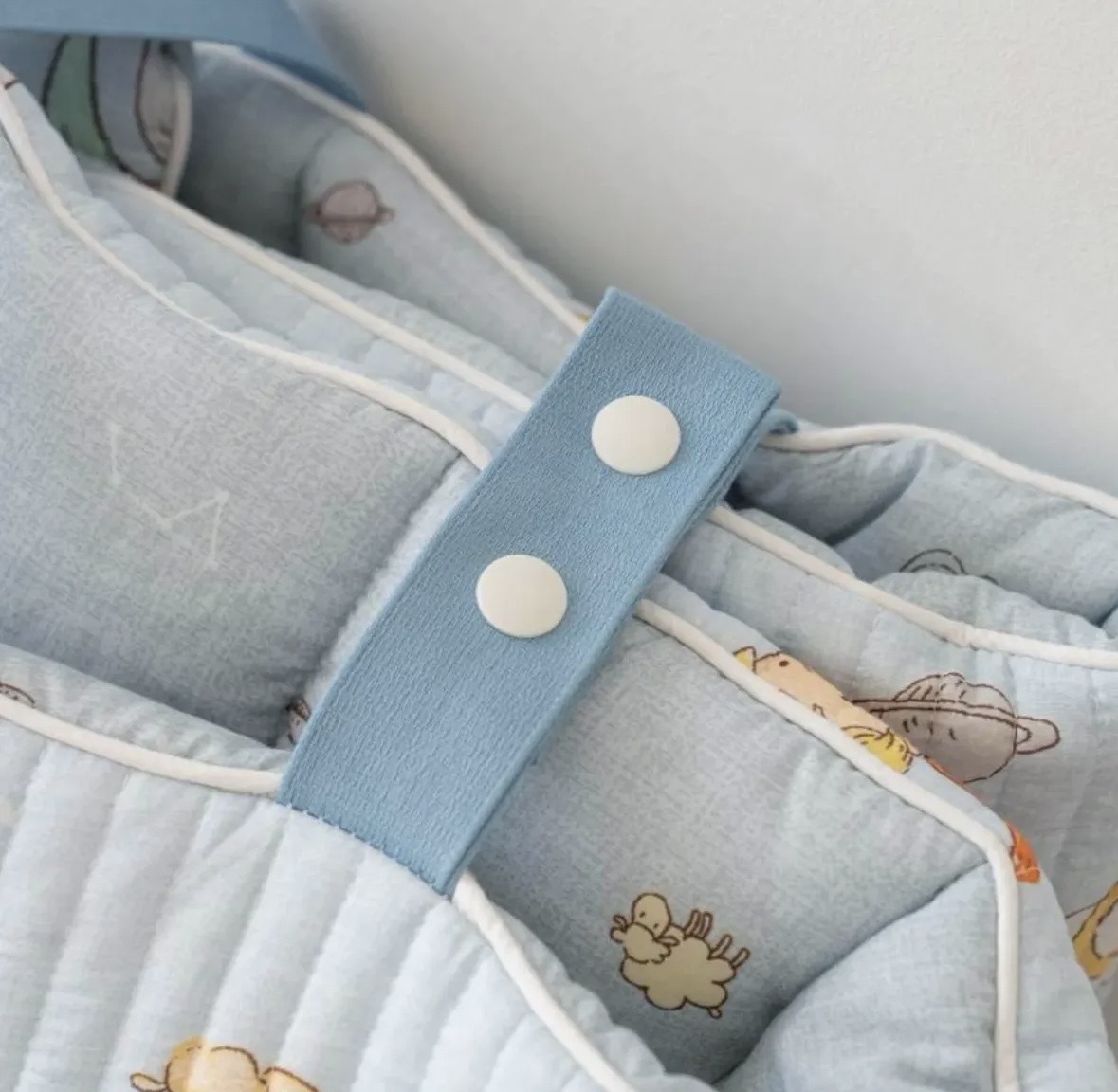 6EAACB0B-CEEB-4626-B57D-A41E7D506572