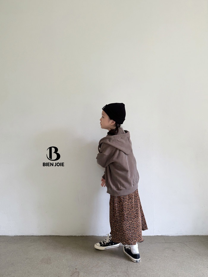 imgi_19_BENJ5SKX5082011_139Q