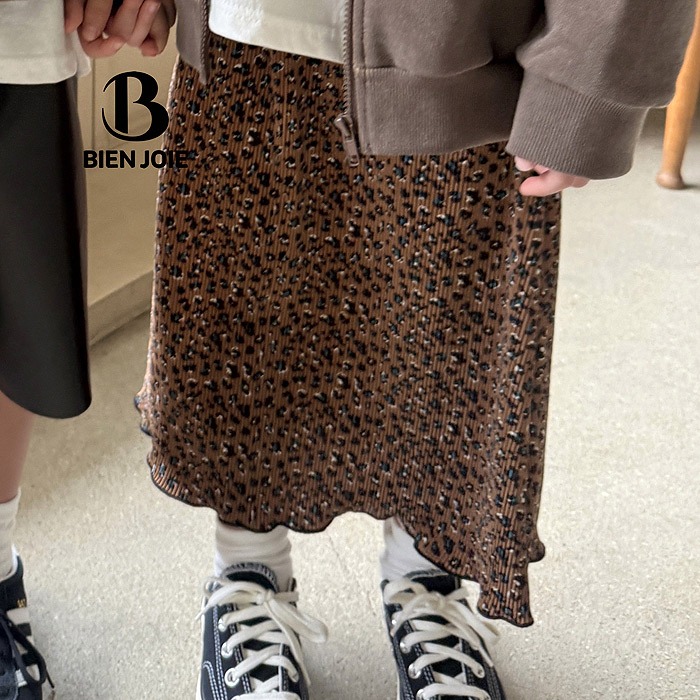 imgi_2_BENJ5SKX5082011_123