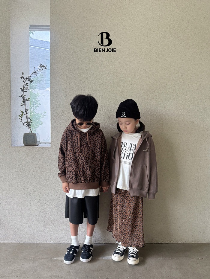 imgi_17_BENJ5SKX5082011_137O