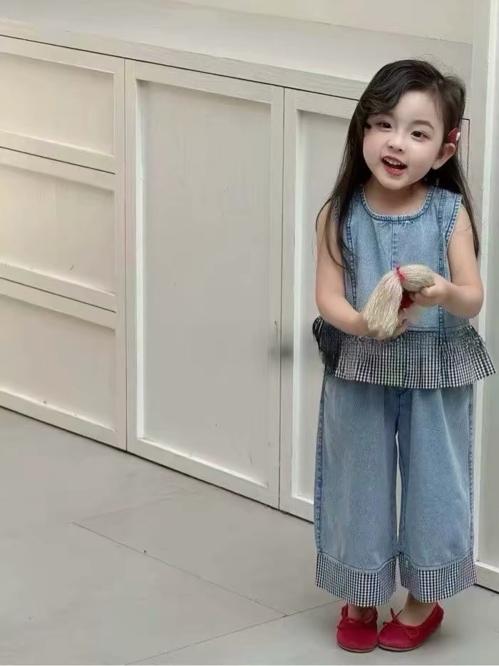 4A88E5BE-7EAA-45DA-89EA-B320635DC4B7