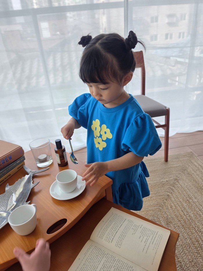 LINE_ALBUM_Color夏季_260331_109