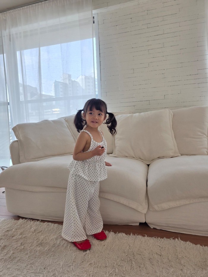 LINE_ALBUM_Color夏季_260331_33