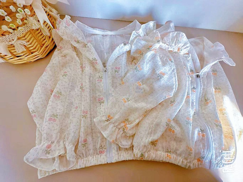 4C798174-3306-424C-9C0F-CE4777DEACD6