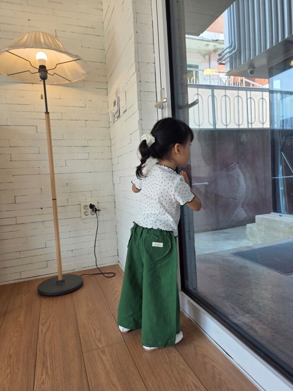 LINE_ALBUM_Color夏季_260331_13