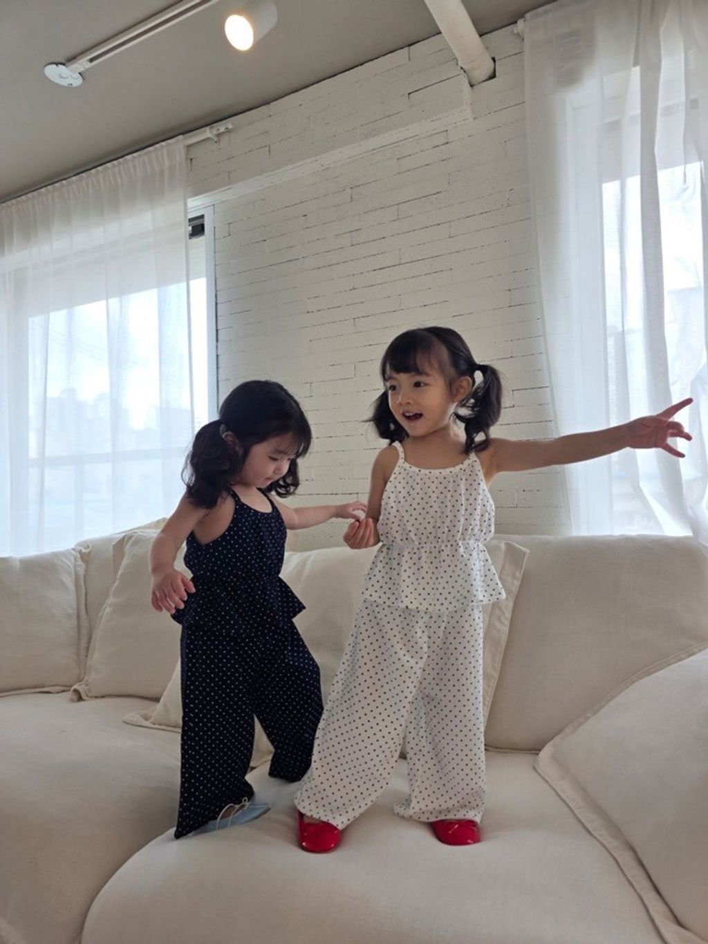 LINE_ALBUM_Color夏季_260331_31