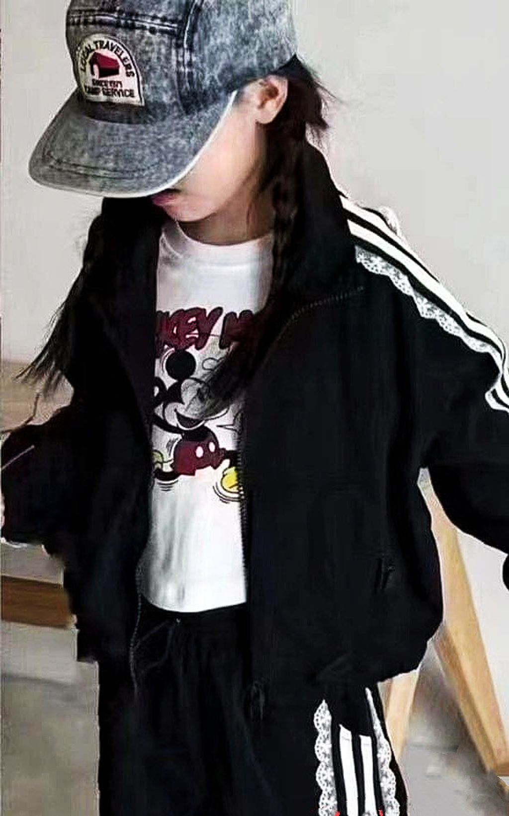 9933BD44-BA62-4C6D-872E-F6F46D64FA39