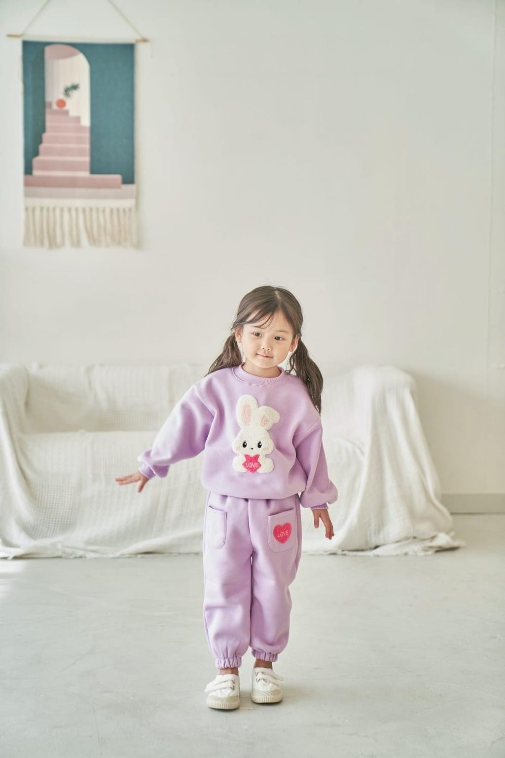 A8A620CC-22ED-4963-8894-B0A10B255477