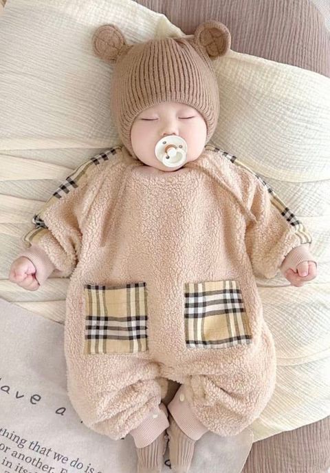 E4F64687-20A7-4533-9E5B-A6EF05A122FC