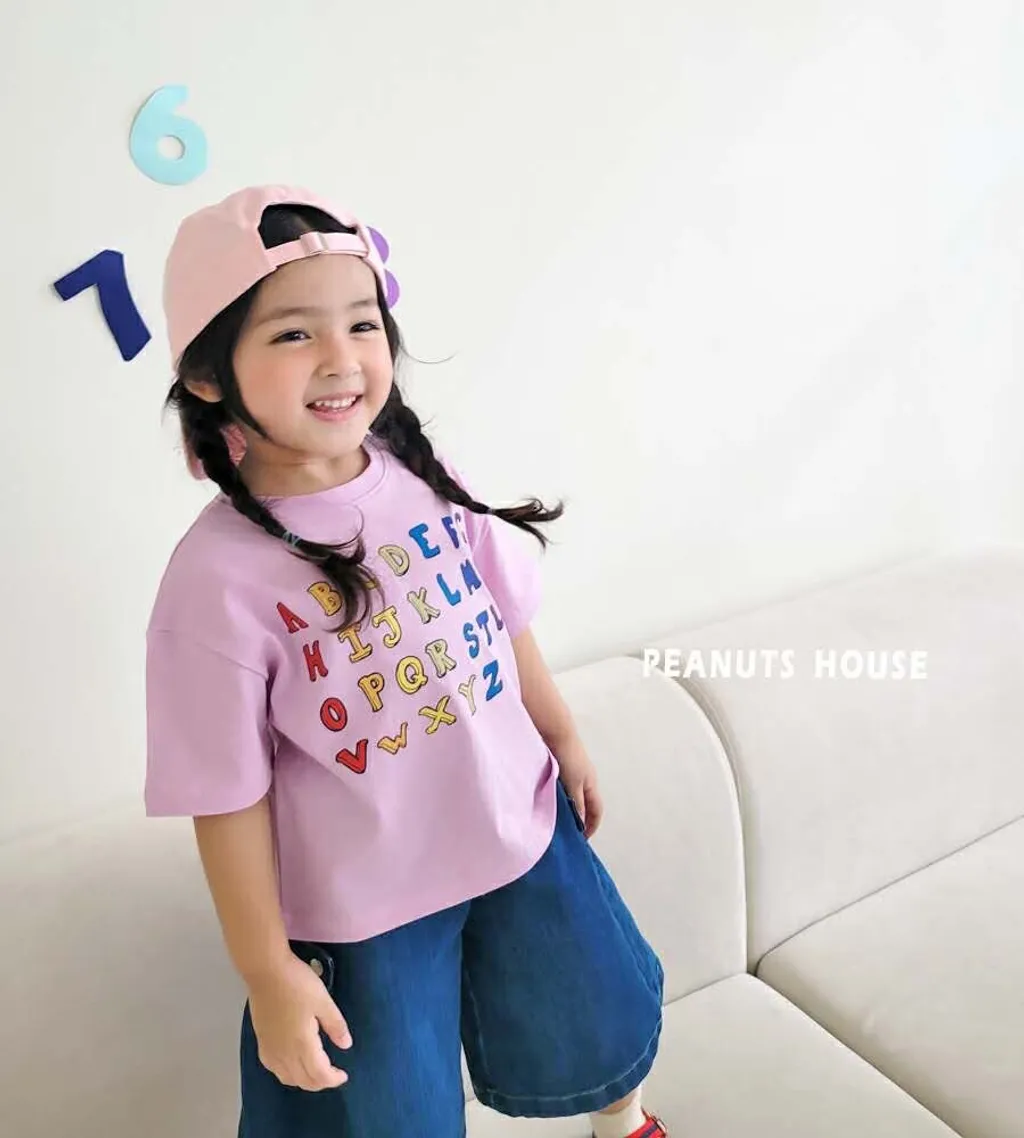 LINE_ALBUM_Peanuts_250408_150