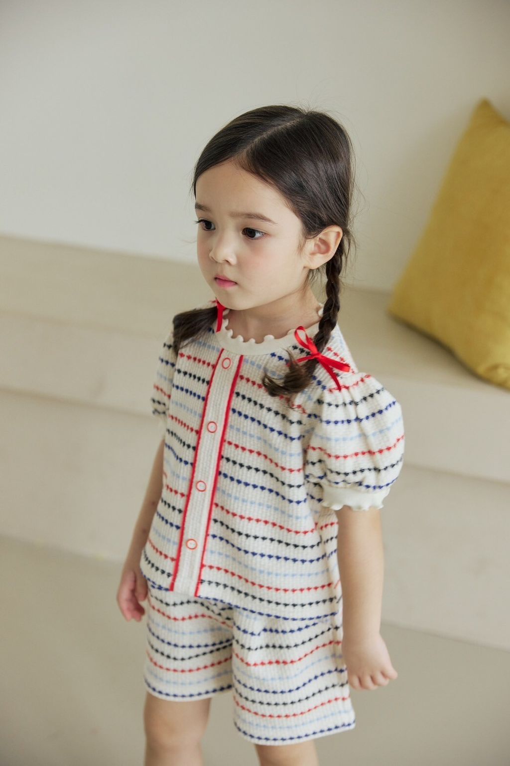 LINE_ALBUM_Orange_250327_344