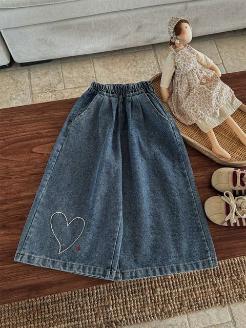 70D10CE7-95D3-4513-B5C8-024EE96675AC