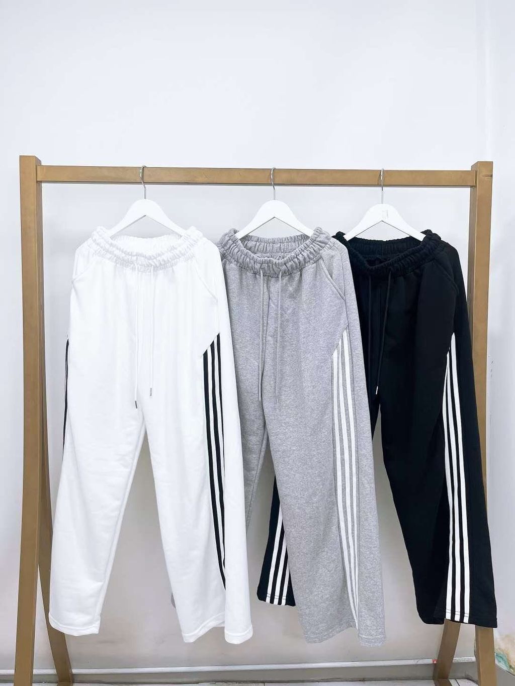 555453437_24389575130713206_9062223536834345398_n