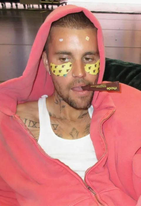 plt-banana-hero2-mobile_a76db678-8119-47fa-9e9b-d5ce51fbed88_960x