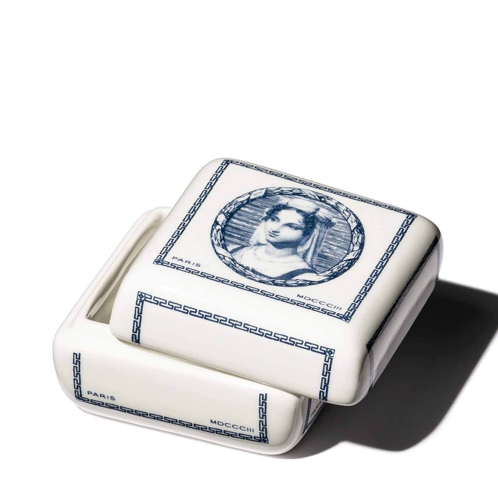 22158_porcelaine-alabastre-mademoiselle-ismir_001_a354b2ff-fd09-4fef-ae88-99e65d39e70a