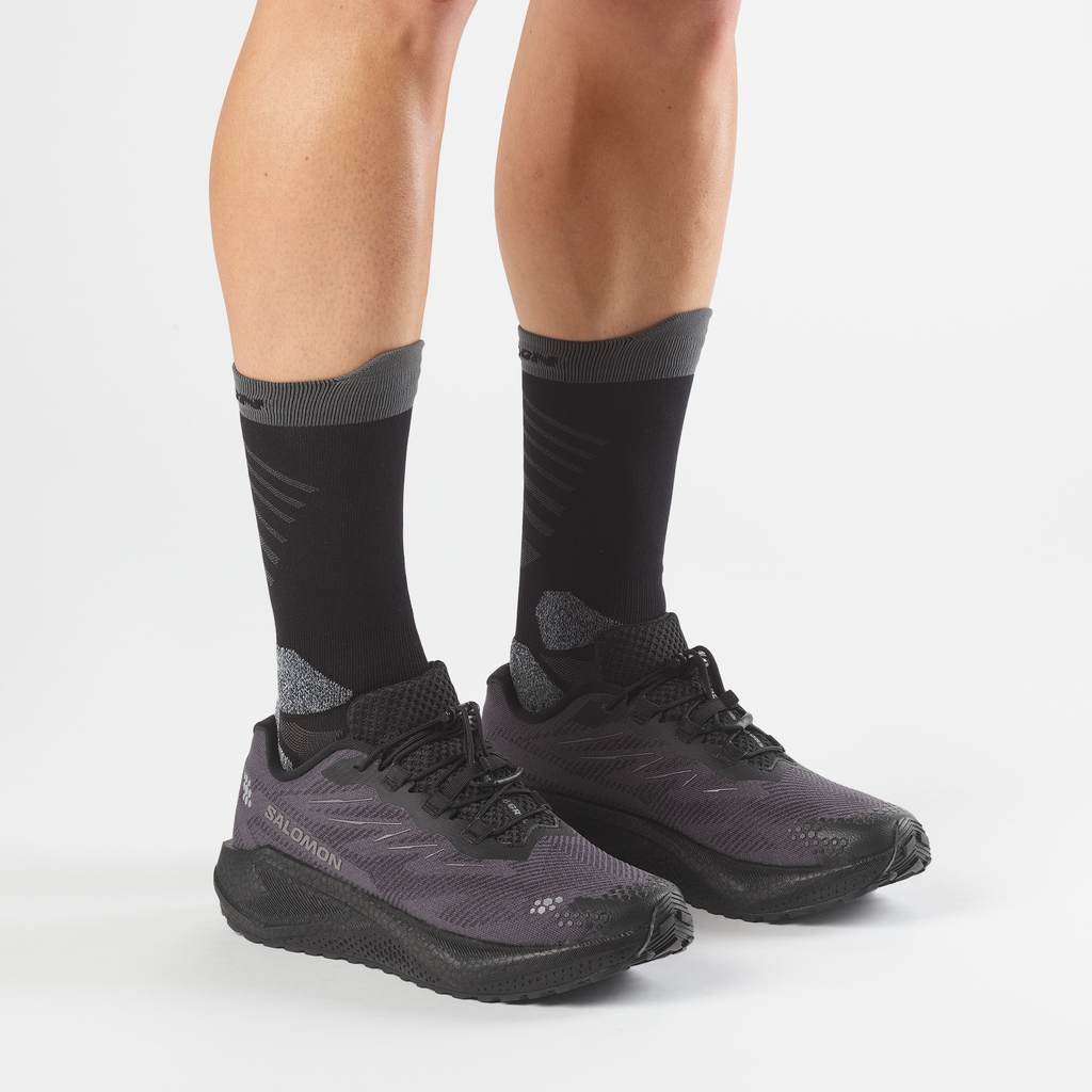 L45400000_0_MOD_AEROBLAZE4GRVL_Black_Black_Cloudburst