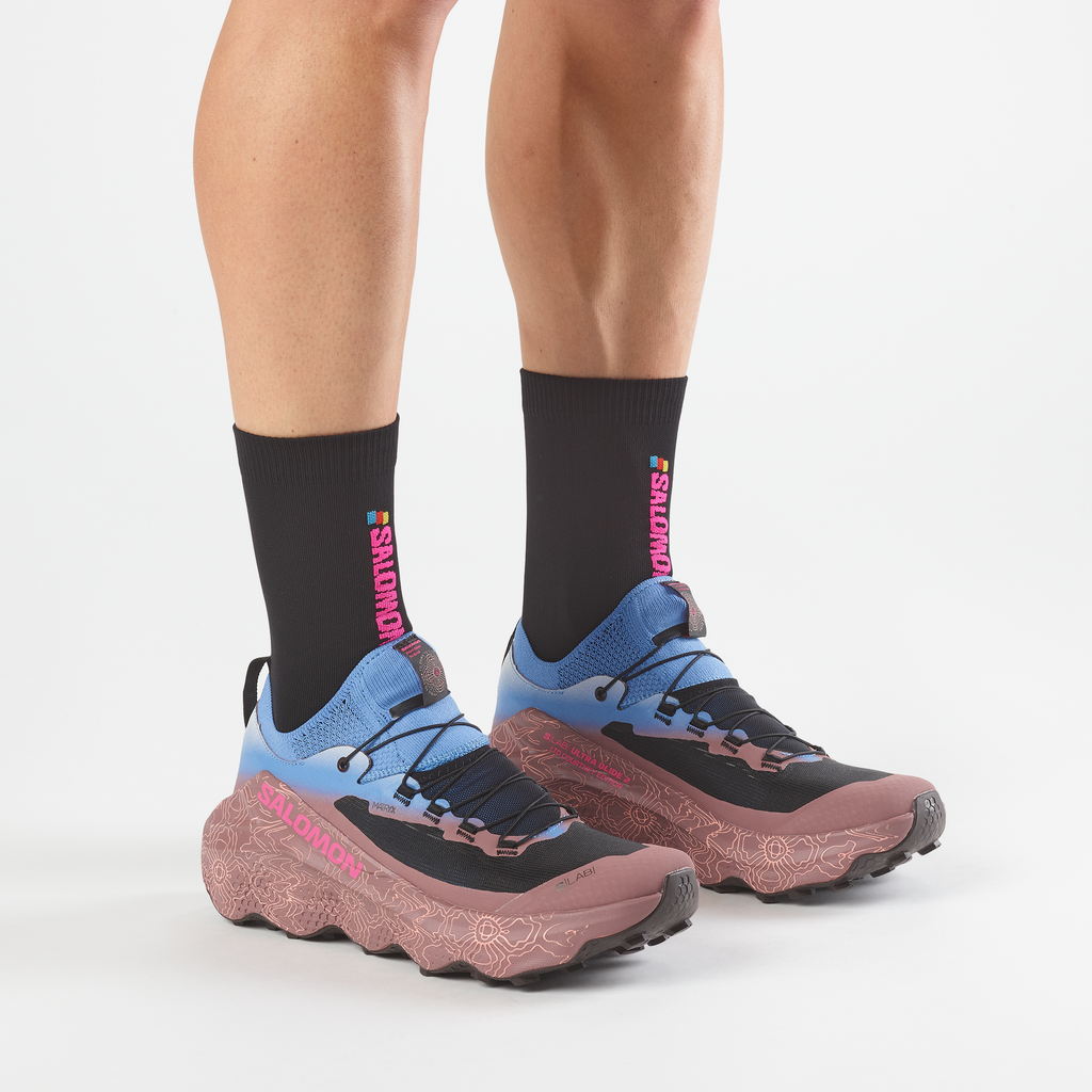 L49283700_0_MOD_S-LABULTRAGLIDE2LIMITEDCOURTNEYEDITION_EbbAndFlow_RoseTaupe_KnockoutPink
