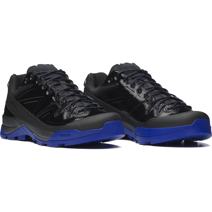 L47969400_11_GHO_X-ALPRECONBlack_Black_Bluing