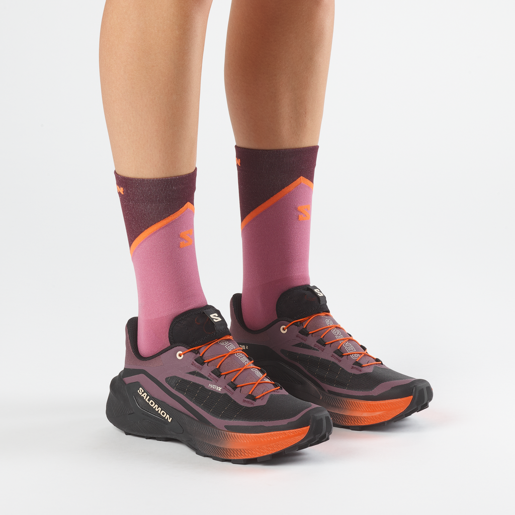 L49309200_0_MOD_GENESIS2W_Huckleberry_Black_RedOrange