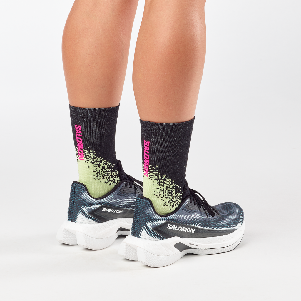 L49138300_0_MOD_SPECTUR3WBlack_White_Castlerock