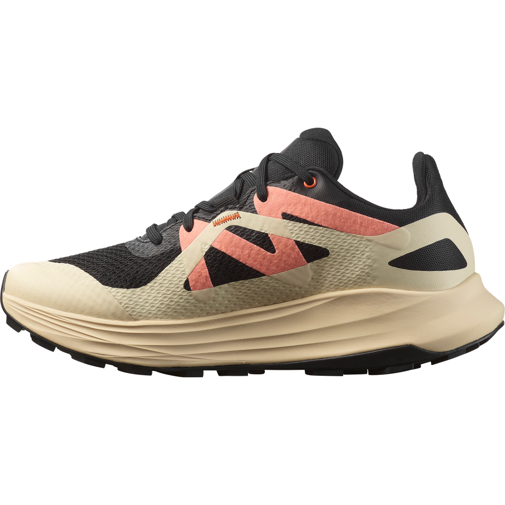 L47808400_1_GHO_ULTRAFLOWWBlack_TenderPeach_FusionCoral