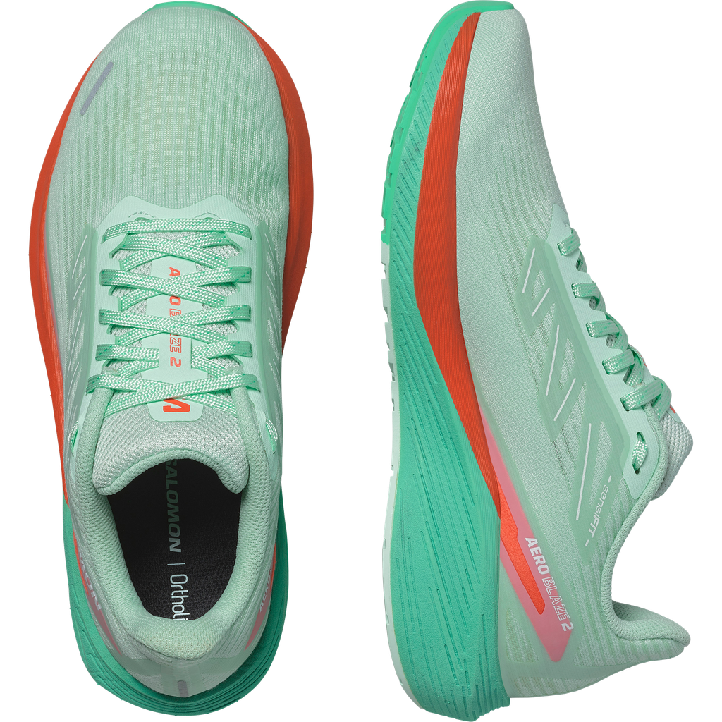 L47684000_10_GHO_AEROBLAZE2WBay_CherryTomato_ElectricGreen