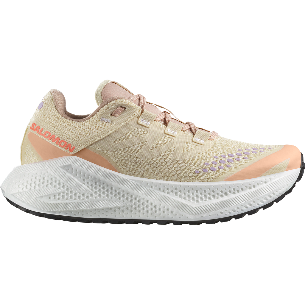 L47812500_0_GHO_AEROGLIDE3GRVLWShortbread_White_FusionCoral