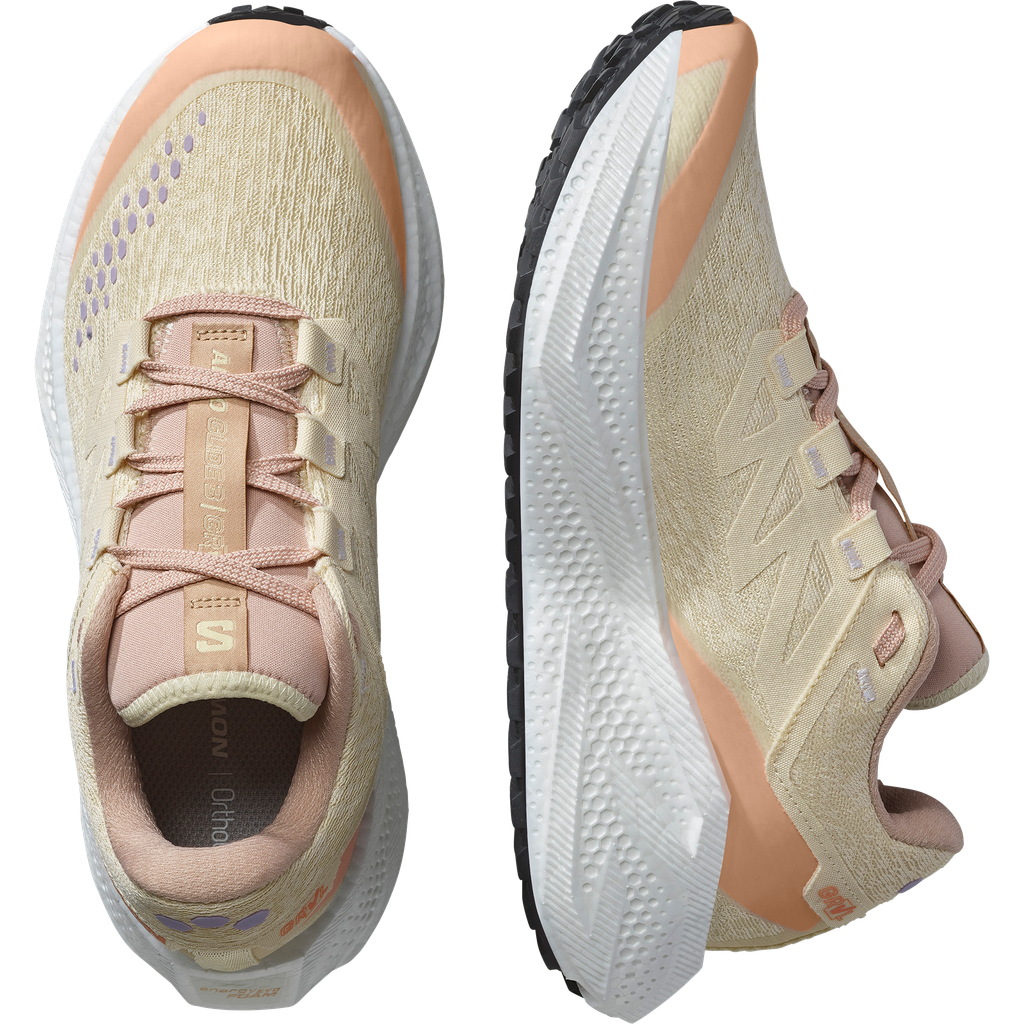 L47812500_10_GHO_AEROGLIDE3GRVLWShortbread_White_FusionCoral