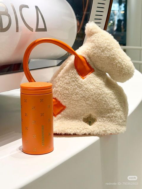 d36e57f19ff0ede8d273d2e1837b2a147c5471ffb970701c3852cb897c31f03d