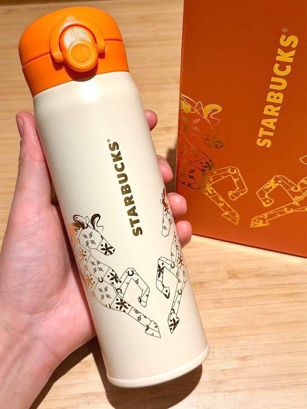 d070cee75b0172a0406b28b1bce1343306cc67b8314ded6a1a6fe9566e485ea6