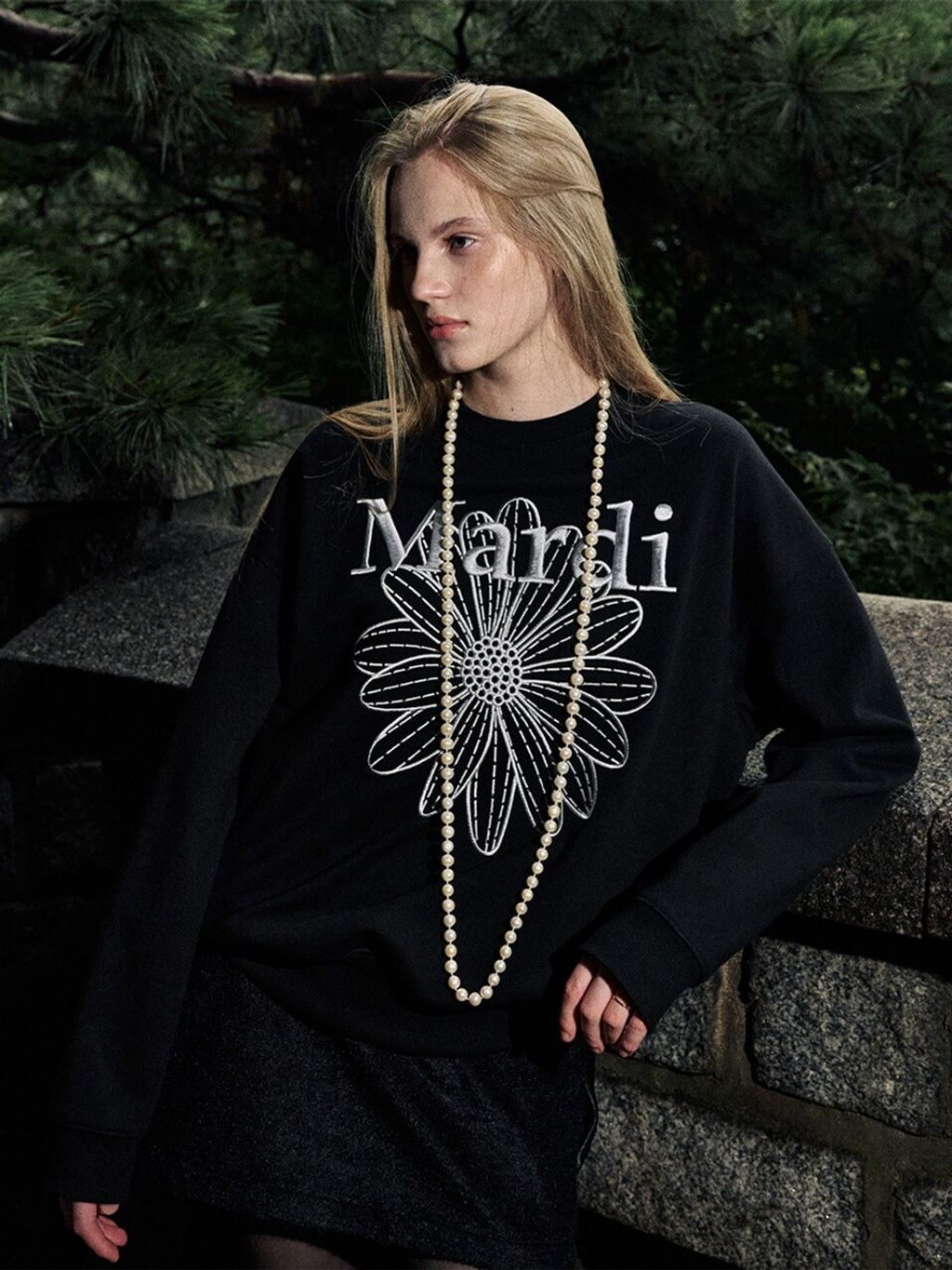 MARDI-MERCREDI-Sweatshirt-Flowermardi-Needlework-black-lightgrey