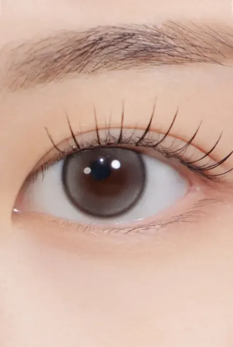 First-Love-Kristin12-5-gray-3e9f15b7-2c47-49ab-92bd-9a049d00e2b8