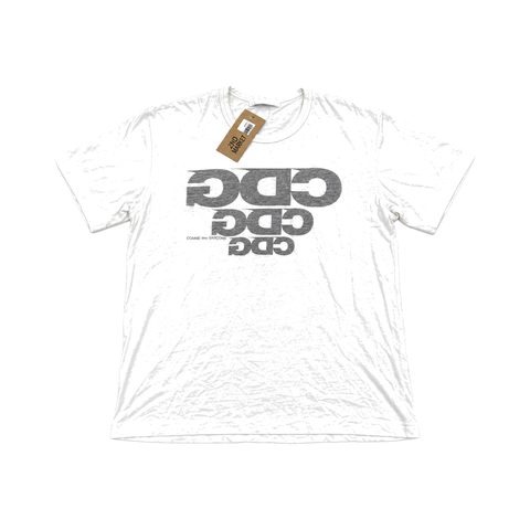 16470876_comme_des_garcons_logo_wht_tee_ai_arranged_1600_catalog