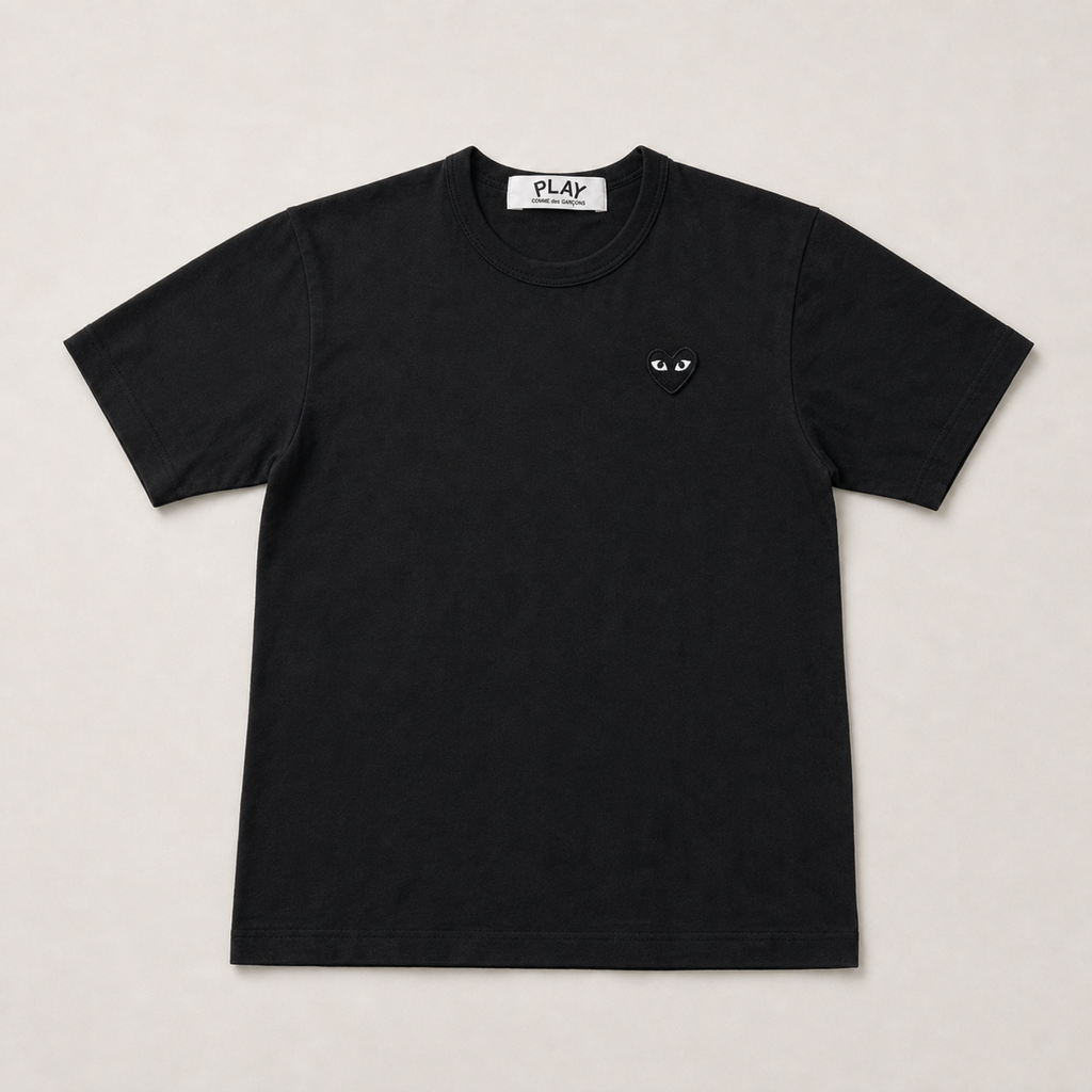 002_16595462_cdg_play_black_t_shirt_ai_lightbg