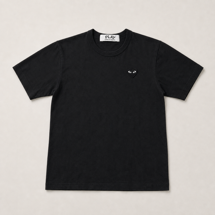 002_16595462_cdg_play_black_t_shirt_ai_lightbg