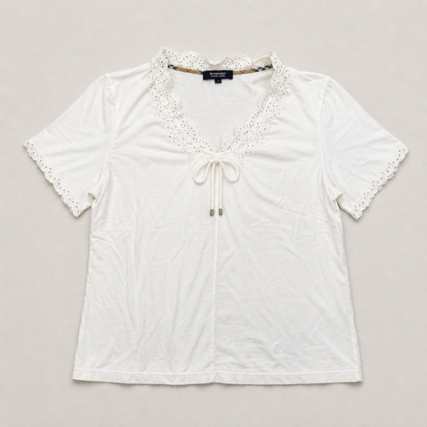 015_16595976_burberry_white_cotton_blouse_ai_lightbg