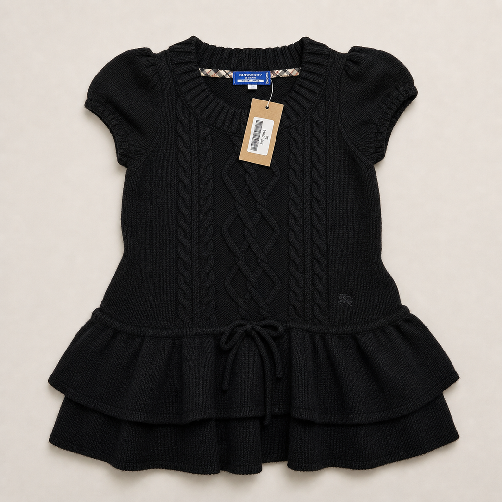 027_16595952_burberry_knitted_top_black_ai_lightbg