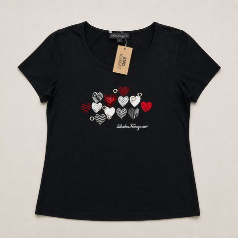 030_16595947_salvatore_ferragomo_hearts_black_top_ai_lightbg